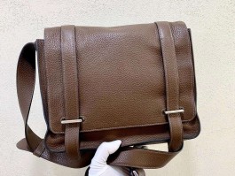 爱马仕男包定制(爱马仕男包定制多少钱)