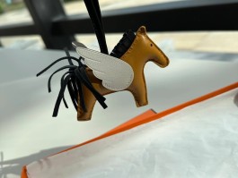爱马仕手工制作视频(爱马仕手工制作视频大全)