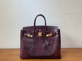 爱马仕鳄鱼皮供应商(爱马仕鳄鱼皮女包顶级系列)