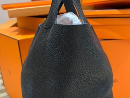 爱马仕手工定制包包图片(爱马仕手工定制包包图片大全)