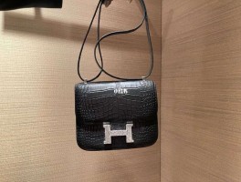 爱马仕雾面鳄鱼皮康康包(爱马仕birkin雾面鳄鱼皮)