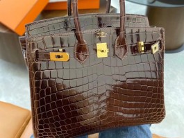 爱马仕birkin35鳄鱼皮(爱马仕birkin35鳄鱼皮棕色)