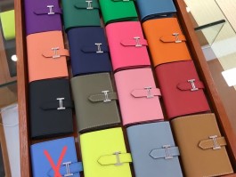 爱马仕纯手工跟机缝区别(爱马仕包全手工缝制半手工缝制区别)
