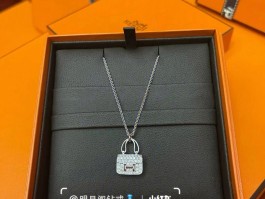 爱马仕包型项链(爱马仕包包项链真假区别图)